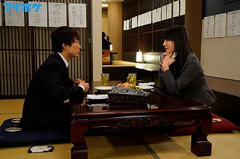 [動画]＜楓カレン＞相部屋で過ごす豪雨の夜、女上司と童貞部下の絶倫性交