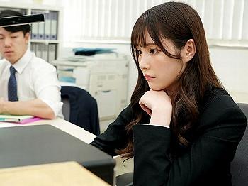 [足舐め]☆相部屋☆色白スレンダー”女上司”が出張ホテルで部下をドS責め♡キス＆凄テクな高速手コキ…主観フェラで弄び濃厚”口内射精