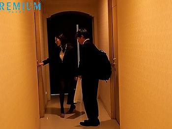 [エロ]【相部屋】終電を逃した二人が向かう先はラブホ…！？魅惑的な爆乳美人との偶然の一夜は想像を超える展開に！！