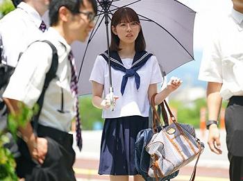 [エロ動画]【女子校生】マジメな制服美少女が合宿先で痴女に豹変！相部屋になった部活顧問を夜這いしながらチンポに跨り杭打ちしちゃう